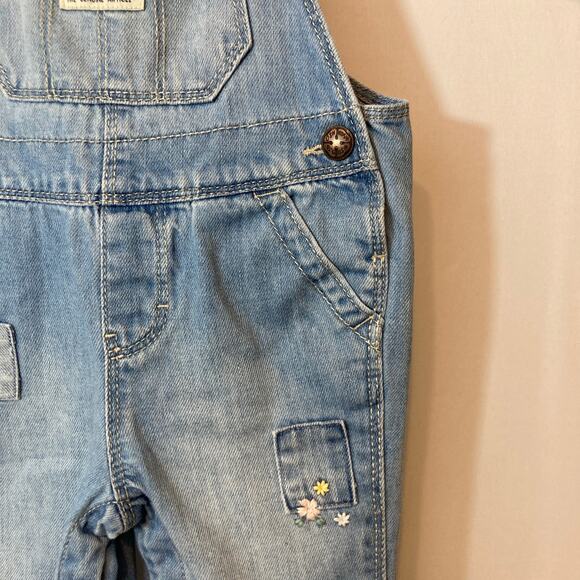 OshKosh B’Gosh Cotton Light Blue Denim Flower Patchwork Pants Jeans Bib Overalls - Picture 4 of 10